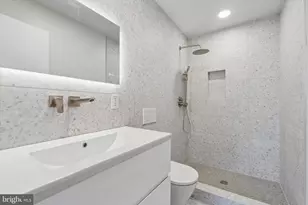 1911 N 9th St, Philadelphia, PA 19122 - Photo 11