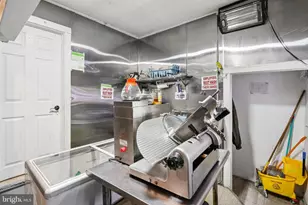 5977 Ogontz Ave, Philadelphia, PA 19141 - Photo 13