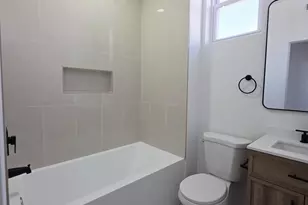 1520 S 22nd St, Philadelphia, PA 19146 - Photo 3