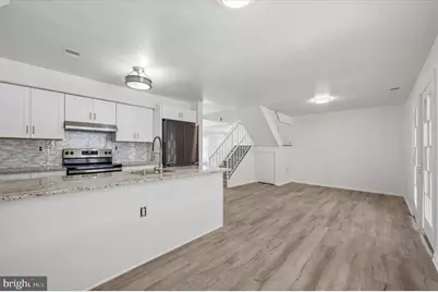 8410 Lyons Place, Philadelphia, PA 19153 - Photo 9