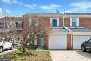 8410 Lyons Pl, Philadelphia, PA 19153 - Photo 1