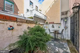 2119 Rodman St, Philadelphia, PA 19146 - Photo 13