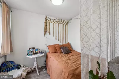604 S Washington Square #1006, Philadelphia, PA 19106 - Photo 3