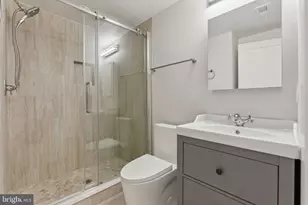 1436 Parrish St, Philadelphia, PA 19130 - Photo 15