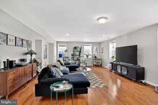 1127 E Susquehanna Ave, Philadelphia, PA 19125 - Photo 3