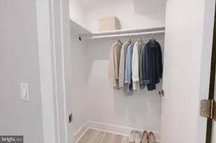 650 N N 36th St, Philadelphia, PA 19104 - Photo 7