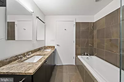 1101 Locust Street #7I, Philadelphia, PA 19107 - Photo 15