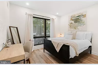 2231 Earp Street, Philadelphia, PA 19146 - Photo 9