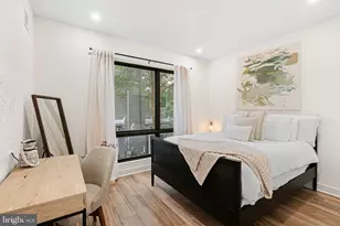 2231 Earp St, Philadelphia, PA 19146 - Photo 9