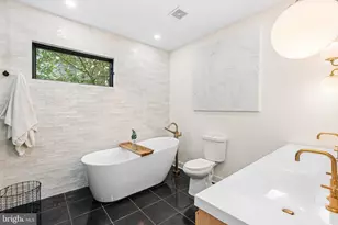 2231 Earp St, Philadelphia, PA 19146 - Photo 15