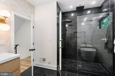 2231 Earp Street, Philadelphia, PA 19146 - Photo 17