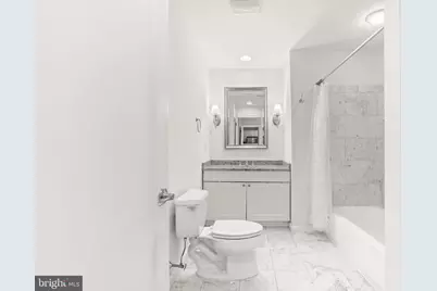 1811 Chestnut Street #UNIT 404, Philadelphia, PA 19103 - Photo 21