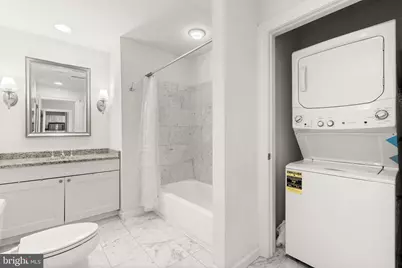 1811 Chestnut Street #UNIT 404, Philadelphia, PA 19103 - Photo 11