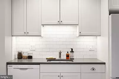 1520 Spruce Street #810, Philadelphia, PA 19102 - Photo 9