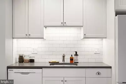 1520 Spruce Street #810, Philadelphia, PA 19102 - Photo 17