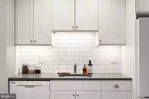 1520 Spruce St, Philadelphia, PA 19102 - Photo 17