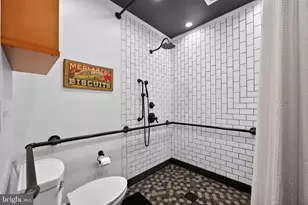 2100 E Dauphin St, Philadelphia, PA 19125 - Photo 9