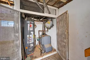 4917 Gransback St, Philadelphia, PA 19120 - Photo 29