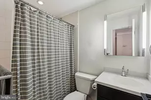 219 S 18th St, Philadelphia, PA 19103 - Photo 17