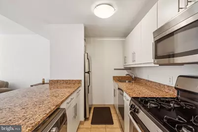 219 S 18th Street #1422, Philadelphia, PA 19103 - Photo 11