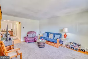 9014 Wesleyan Rd, Philadelphia, PA 19136 - Photo 5