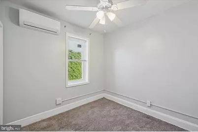 1039 W Russell Street, Philadelphia, PA 19140 - Photo 9