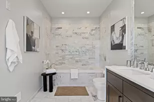 2106 Spring St, Philadelphia, PA 19103 - Photo 51