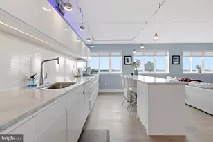 200 Lombard St, Philadelphia, PA 19147 - Photo 3