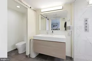 200 Lombard St, Philadelphia, PA 19147 - Photo 21