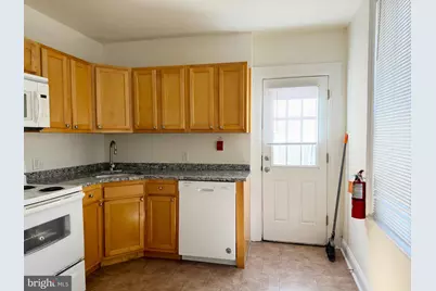 2528 Poplar Street #3, Philadelphia, PA 19130 - Photo 3