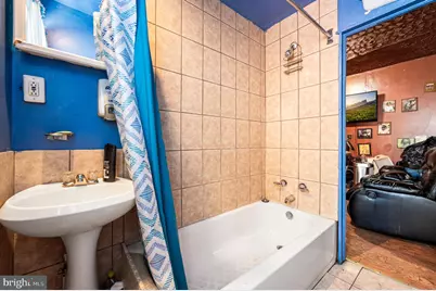 1209 S 15th Street, Philadelphia, PA 19146 - Photo 25