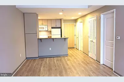 815 Arch Street #219, Philadelphia, PA 19107 - Photo 5