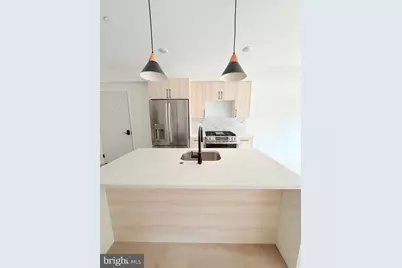 208 Vine Street #3A, Philadelphia, PA 19106 - Photo 3