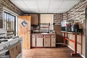 144 Roselyn St, Philadelphia, PA 19120 - Photo 11