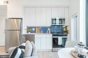 1131 N Front St, Philadelphia, PA 19123 - Photo 5