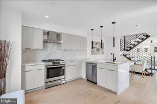 2604 E Hagert St, Philadelphia, PA 19125 - Photo 3