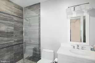 1910 Spring Garden St, Philadelphia, PA 19130 - Photo 19