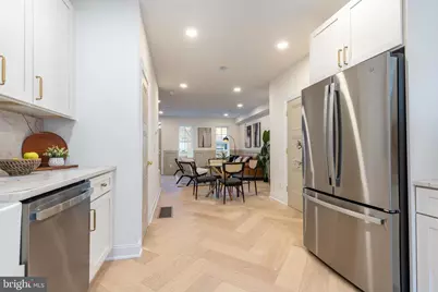 814 Mountain Street, Philadelphia, PA 19148 - Photo 17