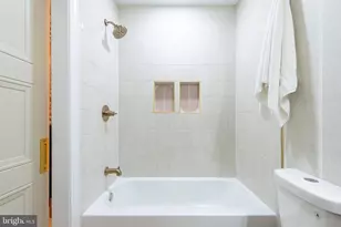 814 Mountain St, Philadelphia, PA 19148 - Photo 23