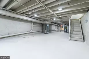 814 Mountain St, Philadelphia, PA 19148 - Photo 33