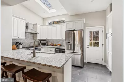 2944 Ogden Street, Philadelphia, PA 19130 - Photo 11