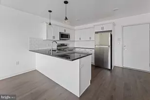 404 Fountain St, Philadelphia, PA 19128 - Photo 1