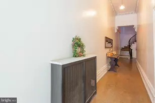 1817 Pine St, Philadelphia, PA 19103 - Photo 5