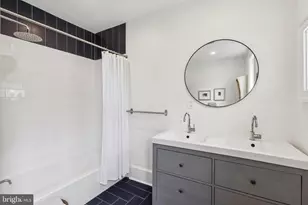 1561 E Montgomery Ave, Philadelphia, PA 19125 - Photo 23