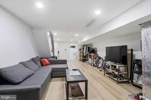 268 W Duncannon Ave, Philadelphia, PA 19120 - Photo 27