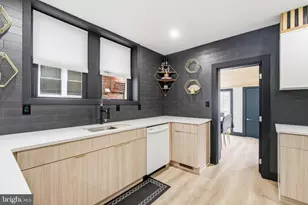 268 W Duncannon Ave, Philadelphia, PA 19120 - Photo 15