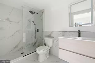 208 Vine St, Philadelphia, PA 19106 - Photo 13
