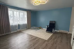 830 Pne Hl Rd, Philadelphia, PA 19115 - Photo 5