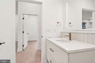 20 W Allens Ln, Philadelphia, PA 19119 - Photo 23