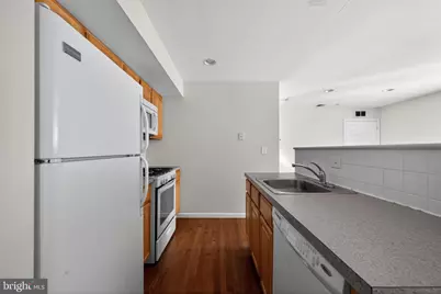 1521 N 15th Street #6, Philadelphia, PA 19121 - Photo 3